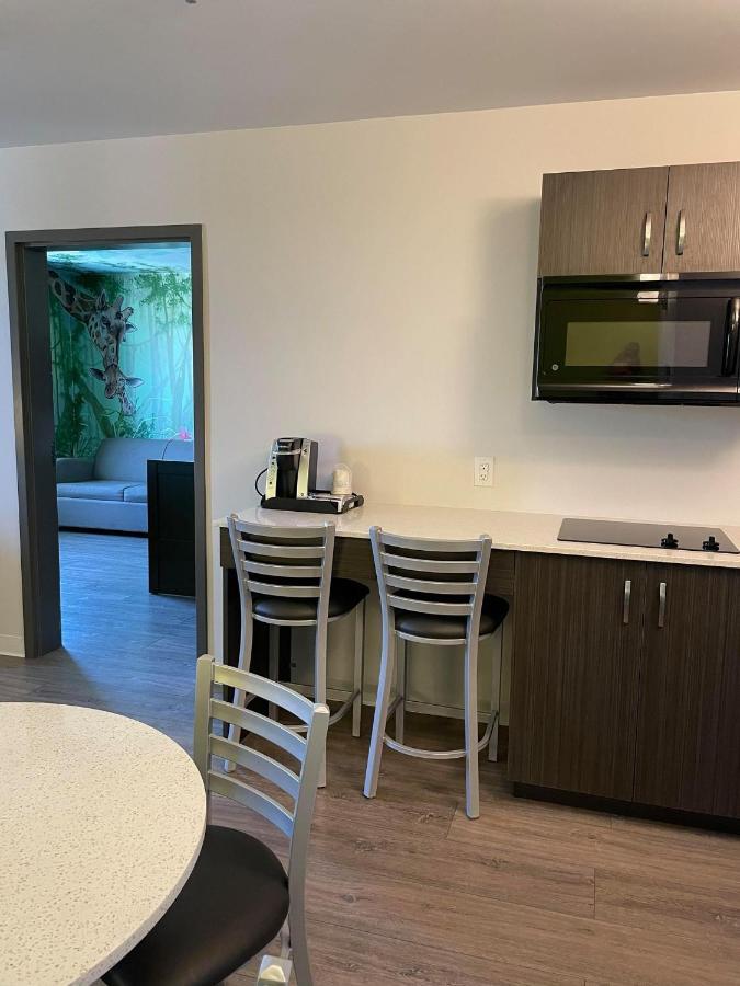 Super 8 By Wyndham Winnipeg East Mb Ngoại thất bức ảnh
