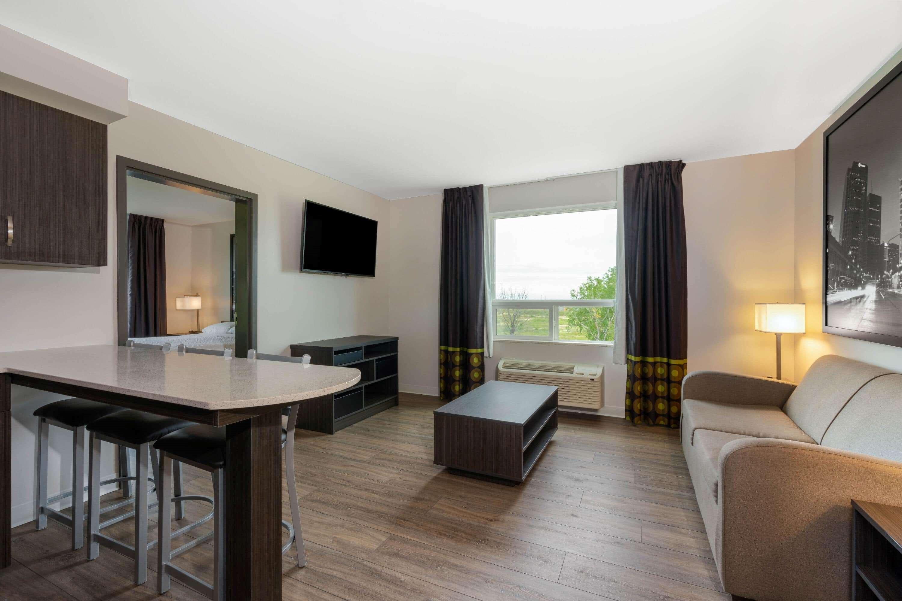 Super 8 By Wyndham Winnipeg East Mb Ngoại thất bức ảnh