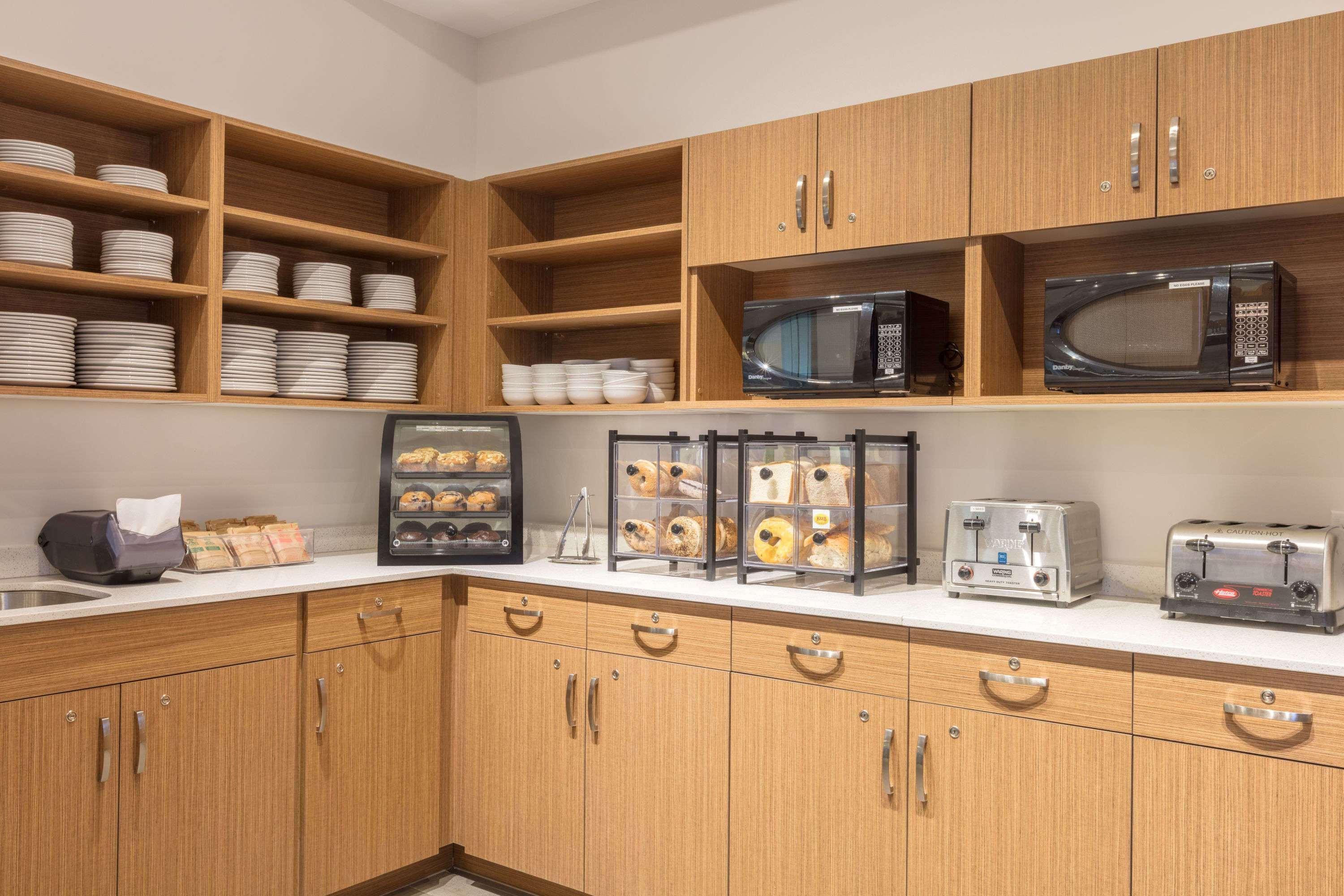 Super 8 By Wyndham Winnipeg East Mb Ngoại thất bức ảnh