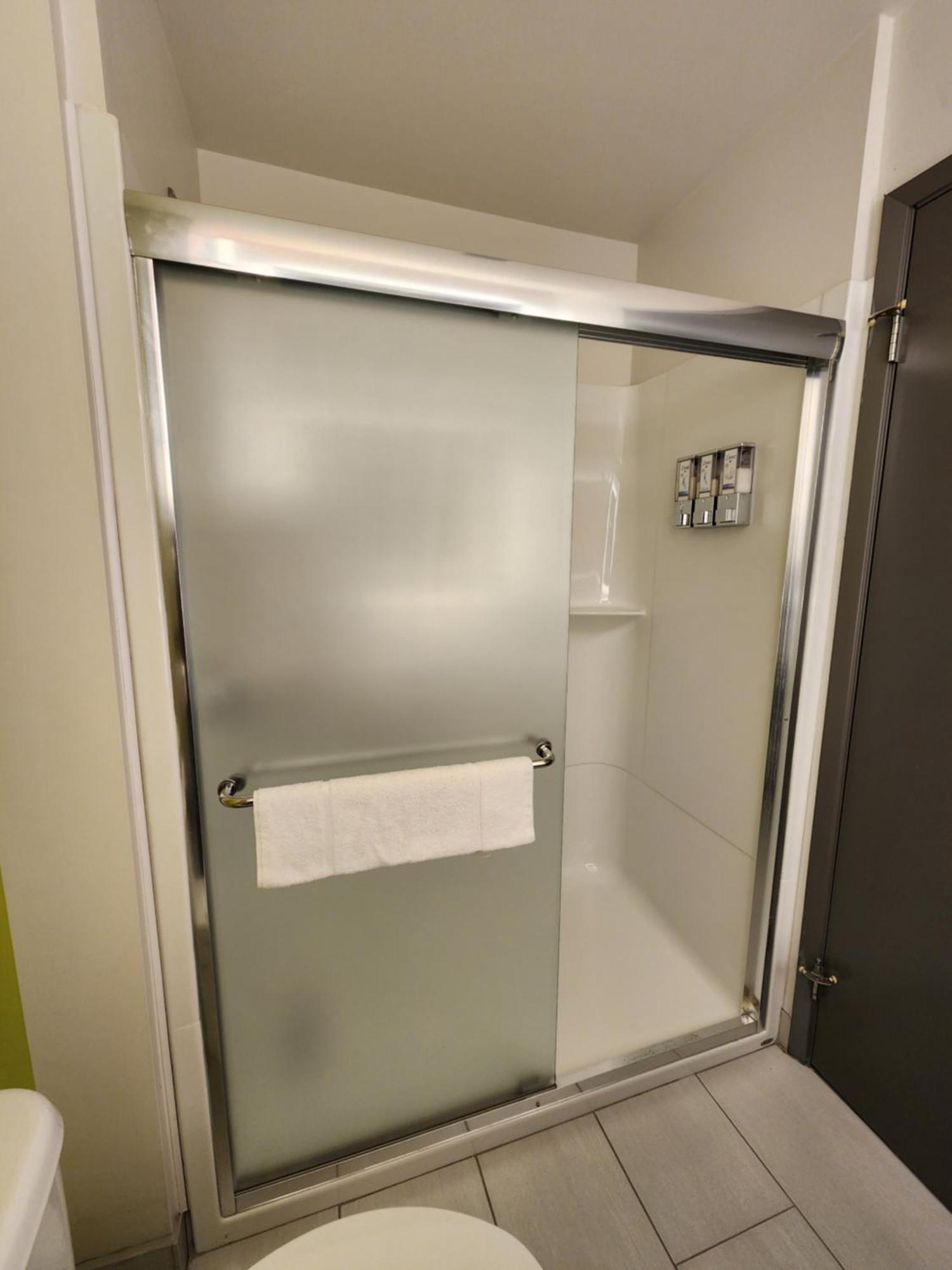 Super 8 By Wyndham Winnipeg East Mb Ngoại thất bức ảnh